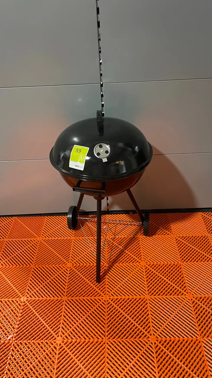 Kugelgrill mit Deckel und Rädern